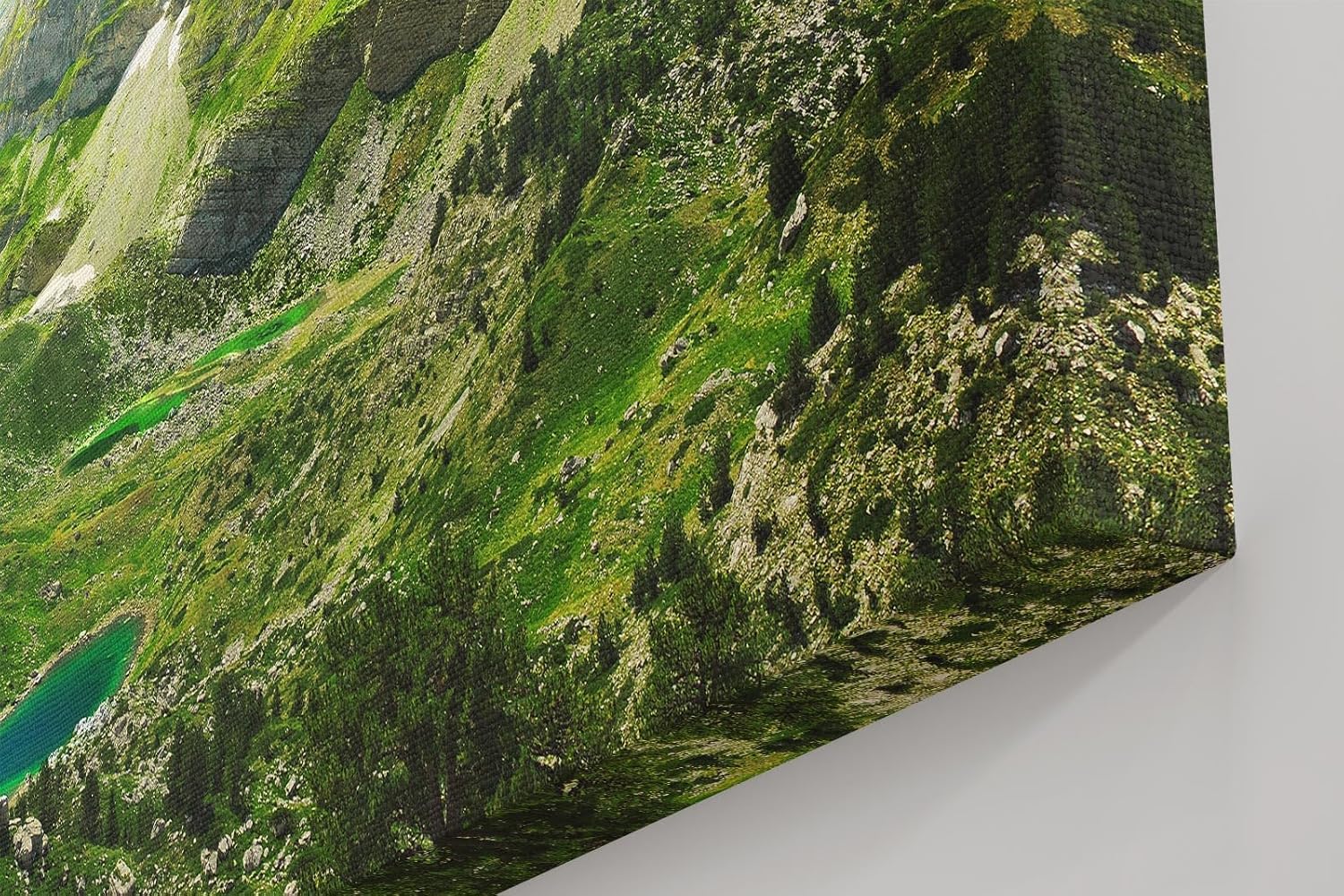 Sinus Art Wandbild 120x80cm Atemberaubendes Hochgebirgspanorama mit grünen Hängen und türkisfarbenem Bergsee im Tal