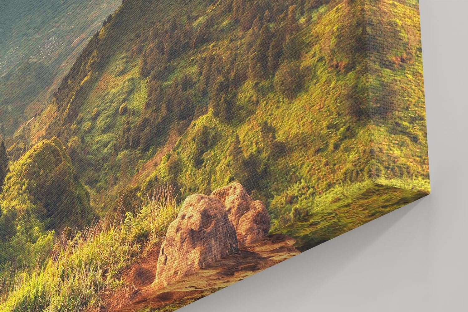 Sinus Art Wandbild 120x80cm Mächtiger Vulkan in weiter Gebirgslandschaft mit grünen Hügeln und aufgehender Sonne