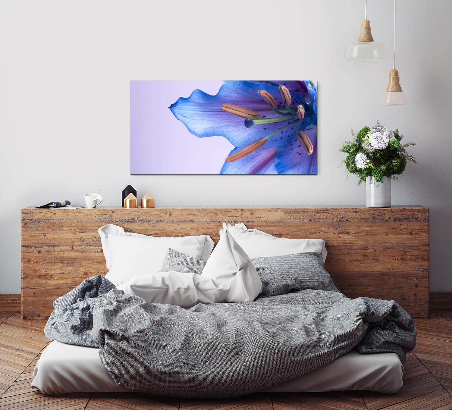 blaue Blumenblüte ca. 130x70cm Wandbild inklusive Schattenfugenrahmen weiss - Panorama Leinwand Bild XXL Format Wandbilder Wohnzimmer Wohnung Deko Kunstdrucke