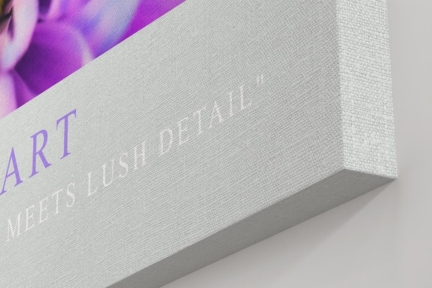 Paul Sinus Kunstdruck 40x60cm Lavender Heart Nahaufnahme violetter Blüte Where Light Meets Lush Detail