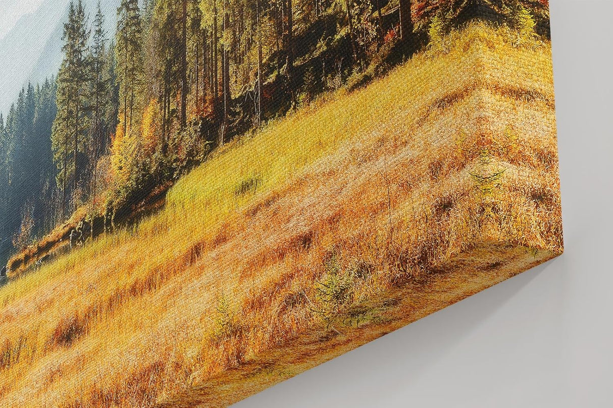 Sinus Art Wandbild 120x80cm Idyllische Szene mit Bergsee, herbstlicher Wiese und Tannenwald für naturverbundene Räume