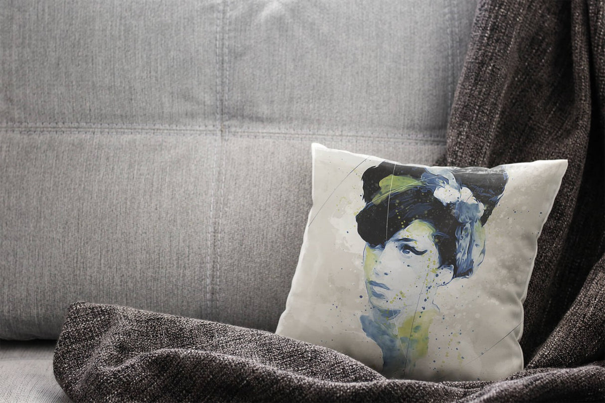 Amy_Winehouse8rF2P6GdYb9FB_1280x1280.jpg