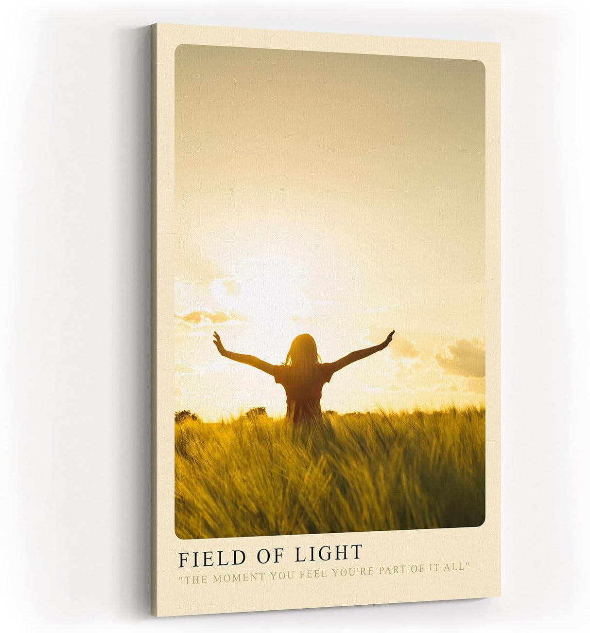 Paul Sinus Kunstdruck 40x60cm Field of Light Frau im Sonnenfeld mit ausgebreiteten Armen bei Sonnenuntergang
