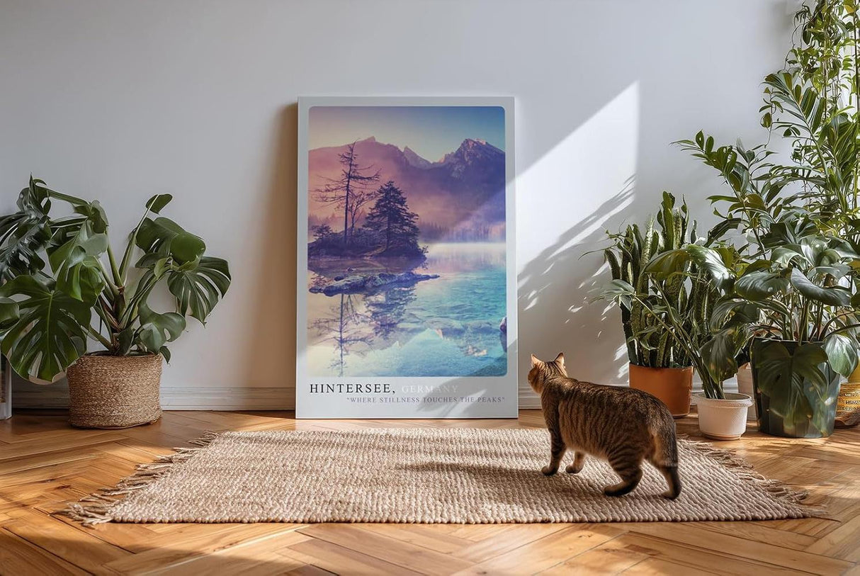 Paul Sinus Kunstdruck 40x60cm Hintersee in Bayern – malerische Berglandschaft mit glasklarem See in Pastellfarben