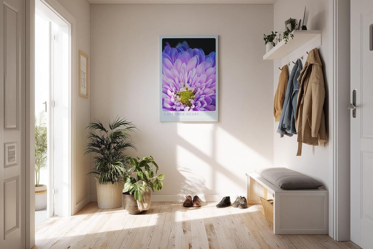 Paul Sinus Kunstdruck 40x60cm Lavender Heart Nahaufnahme violetter Blüte Where Light Meets Lush Detail