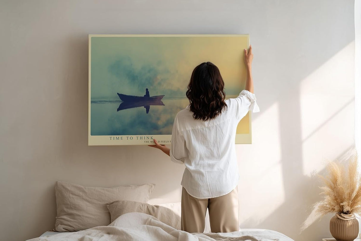 Paul Sinus Wandbild 120x80cm Boot auf stillem See Nebel Landschaft ruhige Naturfotografie sanfte Farben moderne Wanddekoration fuer Wohnzimmer Büro