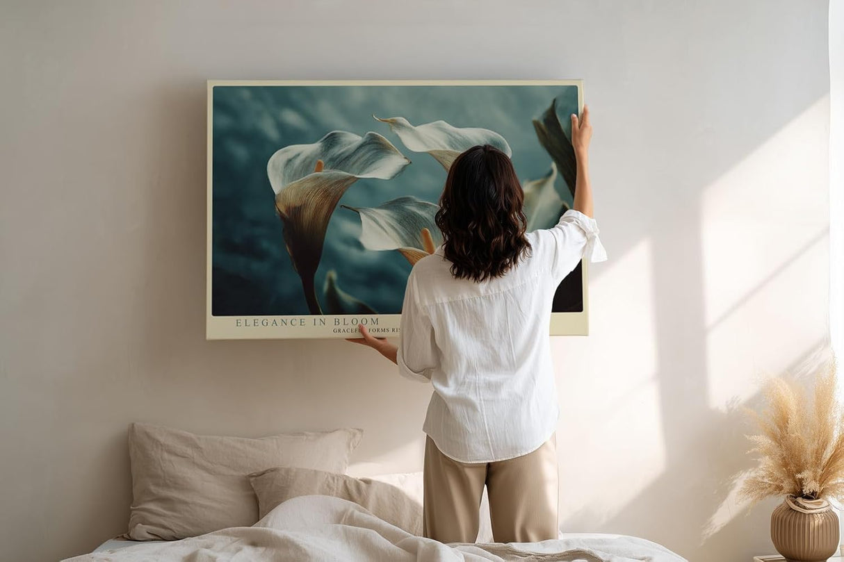 Paul Sinus Wandbild 120x80cm Calla Lilien modern elegante Blumenfotografie blau beige florale Kunst grosses Kunstbild stilvolle Wanddekoration fuer Wohnzimmer Büro