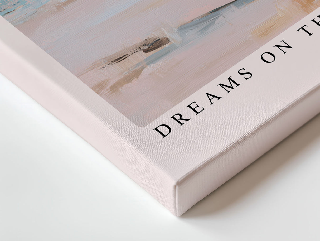 Paul Sinus Wandbild Dreams on the Ocean Shore Impressionistische Darstellung einer Frau im weißen Kleid am Meer, die verträumt auf die Wellen blickt.