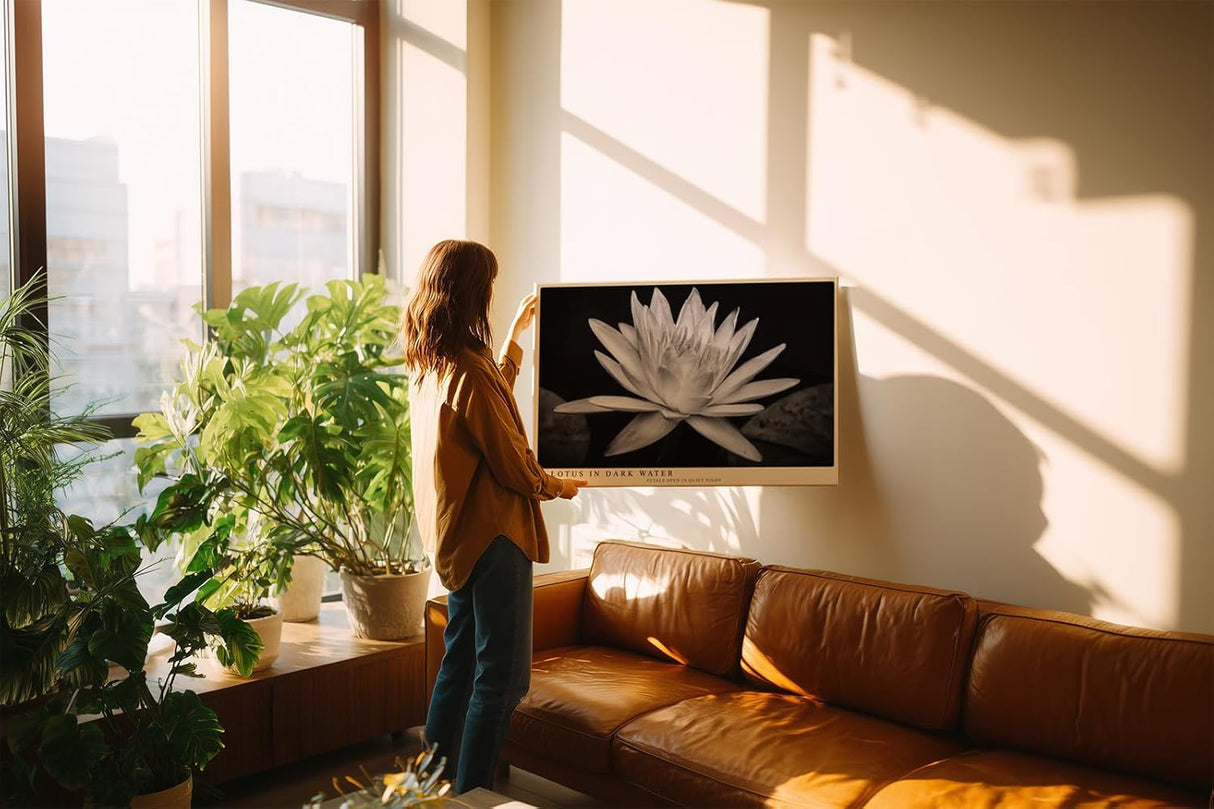 Paul Sinus Wandbild 120x80cm Lotusblüte schwarz weiß Fotokunst minimalistische Blume elegantes Naturmotiv stilvolle Wanddekoration für Wohnzimmer Schlafzimmer Spa Büro