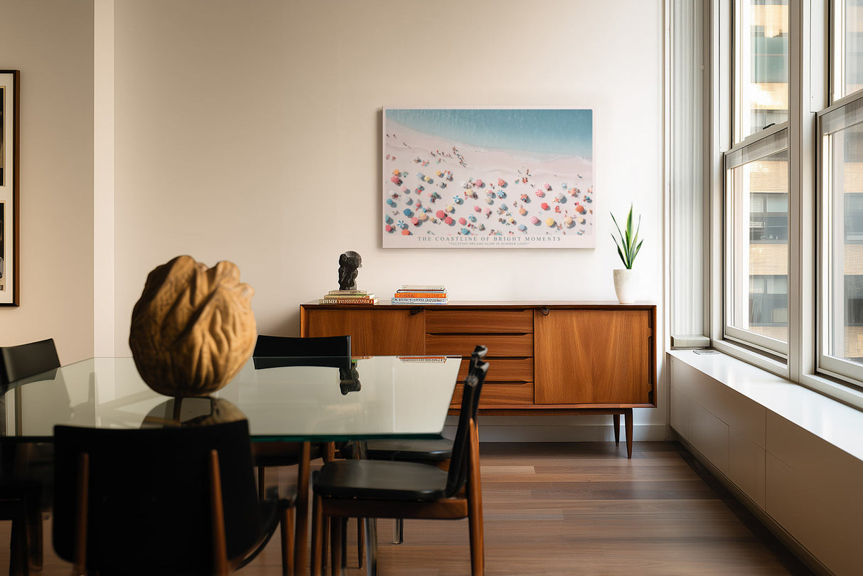 Paul Sinus Wandbild The Coastline of Bright Moments – Luftaufnahme eines sonnigen Strandes mit bunten Sonnenschirmen und türkisblauem Meer