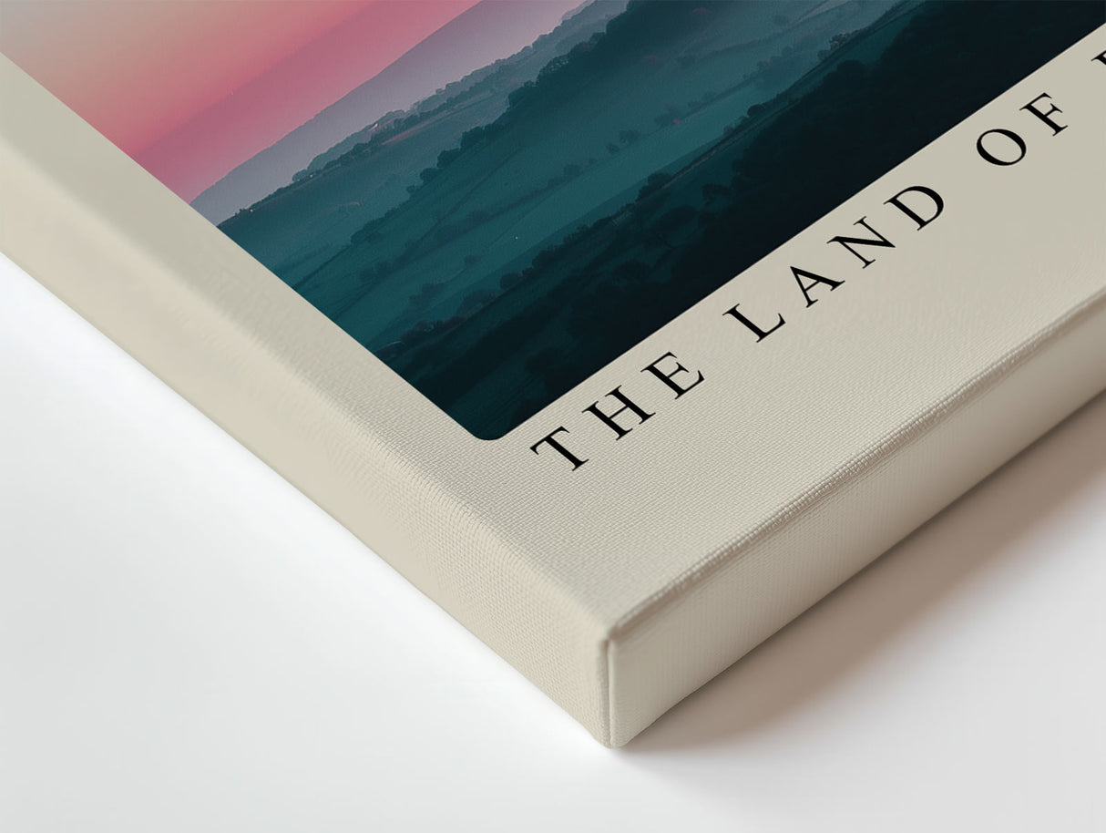 Paul Sinus Wandbild The Land of Pastel Horizons – Traumhafte Hügellandschaft im Morgennebel mit Pastellhimmel, Symbol für Ruhe, Hoffnung und Weite