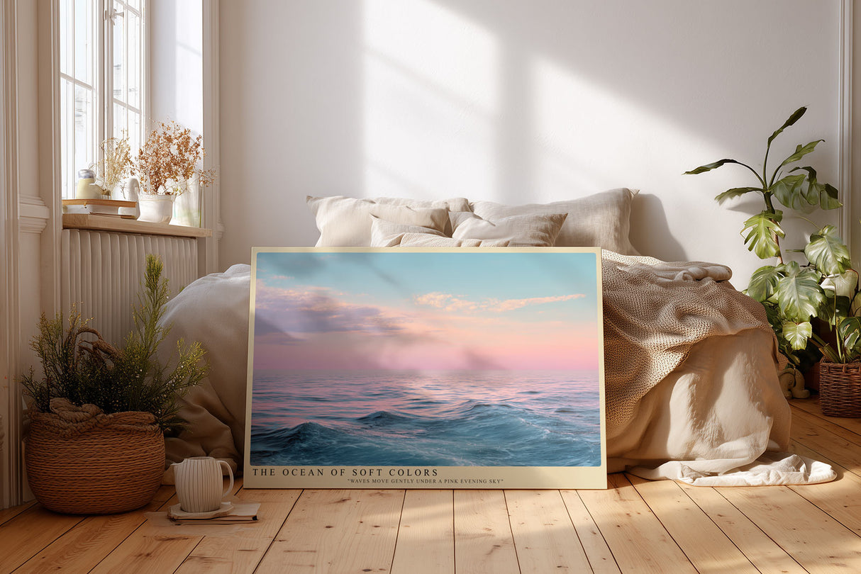 Paul Sinus Wandbild The Ocean of Soft Colors Sanfte Meereslandschaft mit zartem Wellenspiel unter einem rosa-blauen Abendhimmel voller Ruhe und Weite.