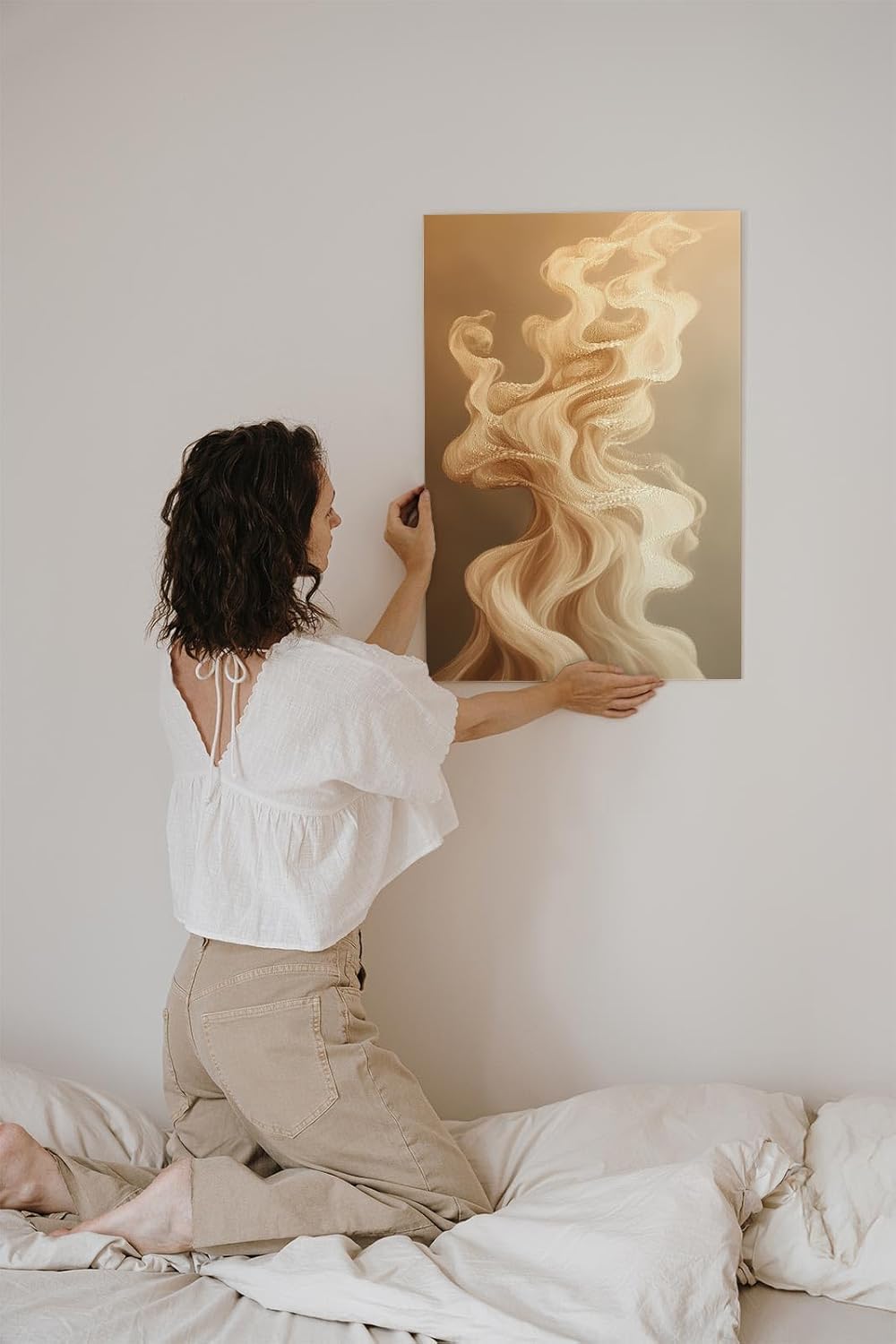 Paul Sinus 60x90cm Wandbild, Atemberaubende Dynamik in Schwungformen – Elegante Kunst in fließenden Beigetönen