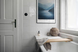 Paul Sinus Leinwandbild 40x60cm Stille Wasser – Meditative Landschaft mit ruhigem See und sanften Bergen in harmonischen Blautönen