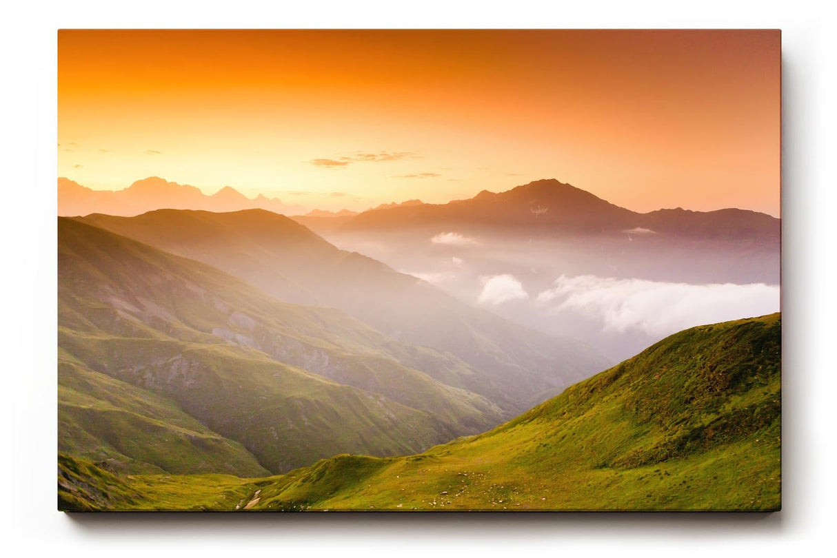 Sinus Art Wandbild 120x80cm Sanfte Hügellandschaft mit Lichtstimmung und Weitblick auf Bergketten