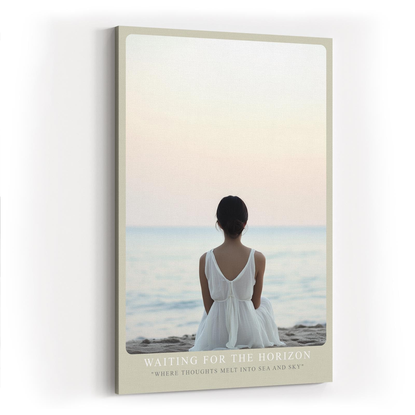 Paul Sinus Wandbild in 40x60cm Waiting for the Horizon – Frau in weißem Kleid am Strand mit Blick auf das Meer bei sanftem Sonnenuntergang