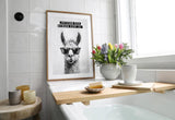 Paul Sinus Poster/Leinwandbild/Rahmenoption Lustiges Lamabild – Coole Klo-Deko fürs Gäste-WC – Perfekt für Humorvolle