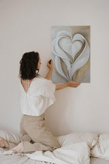Paul Sinus 60x90cm Wandbild Herzblätter in Beige – Sanfte Formen mit moderner floraler Eleganz Blume