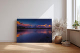 Sinus Art Wandbild 120x80cm Spektakuläre Alpenkulisse mit reflektierendem Wasser und leuchtenden Bergspitzen