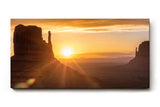 Sinus Art Wandbild 120x80cm Dramatische Landschaft mit Felsformationen im Gegenlicht der aufgehenden Sonne erzeugt Weite und Ruhe