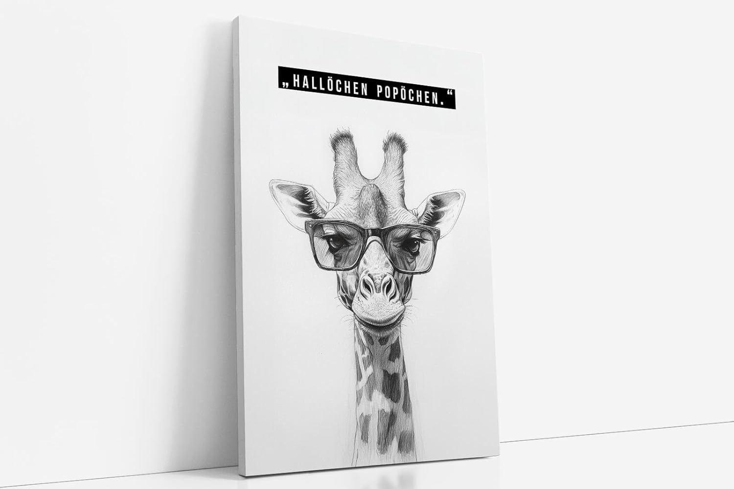 Paul Sinus Poster/Leinwandbild/Rahmenoption – Giraffe mit Brille „Hallöchen Popöchen“ – Lustige WC-Deko für dein Badezimmer