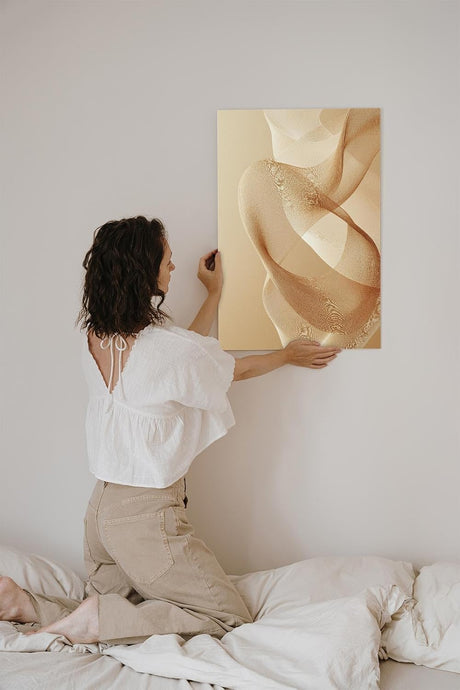Paul Sinus 60x90cm Wandbild, Faszinierende Leichtigkeit in Fokuswellen – abstrakte Eleganz in warmen Beigetönen