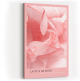 Paul Sinus Kunstdruck 40x60cm Lotus Bloom – Zarte Lotusblüte in sanften Rosatönen als Symbol der Achtsamkeit