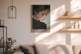 Paul Sinus Wandbild in 40x60cm The Quiet Inside – Ausdrucksstarkes Porträt einer jungen Frau mit sanft gesenktem Blick, Bilder in moderner Interpretation, edel und zeitlos für stilvolle Wohnräume