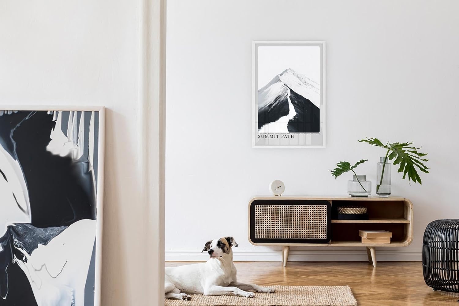 Paul Sinus Leinwandbild 60x90cm Gipfelpfad – Minimalistische Berglandschaft in Schwarz-Weiß mit kraftvoller Licht-Schatten-Dynamik