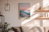 Paul Sinus Wandbild in 40x60cm Sanfte Wellen im Abendlicht mit rosa-blauem Himmel und zarten Farbverläufen