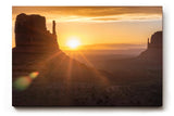 Sinus Art Wandbild 120x80cm Dramatische Landschaft mit Felsformationen im Gegenlicht der aufgehenden Sonne erzeugt Weite und Ruhe