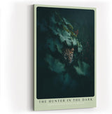 Paul Sinus Wandbild in 40x60cm The Hunter in the Dark – Leopard im Schatten dichter Blätter mit intensiven Augen