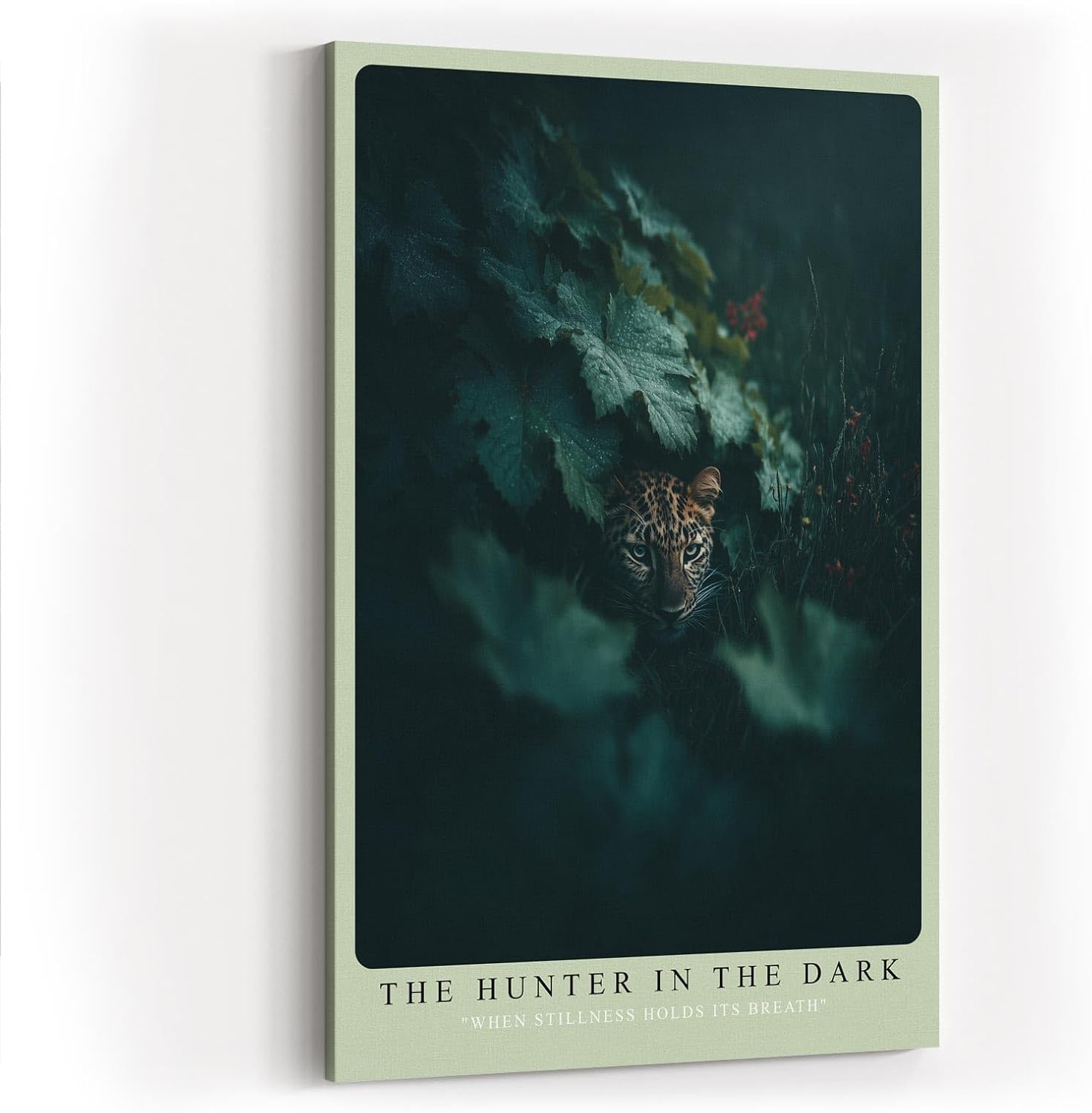 Paul Sinus Wandbild in 40x60cm The Hunter in the Dark – Leopard im Schatten dichter Blätter mit intensiven Augen