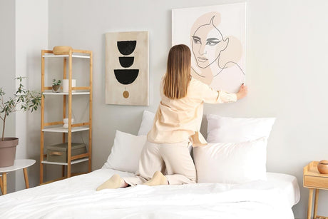 Paul Sinus 60x90cm Wandbild, Ikonisches Design in Fokusgeometrie – Abstrakte Halbkreise auf Leinwand mit Goldakzent