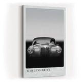 Paul Sinus Kunstdruck 40x60cm Timeless Drive mit klassischem Oldtimer in Schwarzweiß