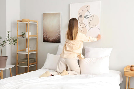 Paul Sinus 60x90cm Wandbild Blütenrahmen in Beige – Zurückhaltende Eleganz mit floraler Tiefe Blume