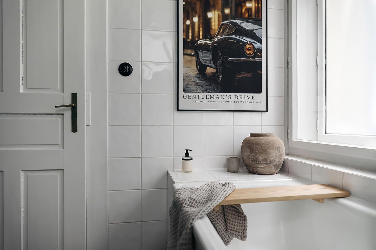 Paul Sinus Leinwandbild 60x90cm Gentleman’s Drive Klassischer Sportwagen Londoner Nacht Eleganz und Stil Zeitlose Automobilkunst Hochwertige Wandkunst