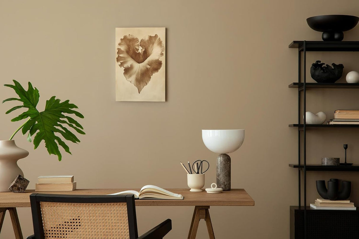 Paul Sinus 60x90cm Wandbild Herzblatt in Sepia – Ausdrucksstarke Naturform mit floraler Anmut Blume