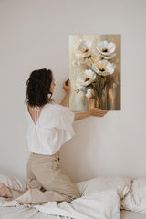 Paul Sinus 60x90cm Wandbild Elegante Blüten in Beige – Zeitlose Blumenkomposition mit stilvoller Blume
