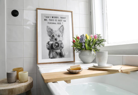Paul Sinus Poster/Leinwandbild/Rahmenoption Lustiges Hundebild – Witzige Klo-Deko fürs Gäste-WC – Perfekt für Fotografie-Fans