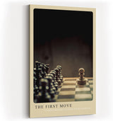 Paul Sinus Kunstdruck 40x60cm The First Move – Symbolkraft des Anfangs im Schachspiel