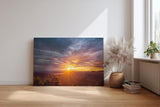 Sinus Art Wandbild 120x80cm Sonnenstrahlen brechen über eine weitläufige Hügellandschaft – beruhigend und lichtvoll