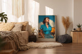 Paul Sinus Wandbild in 40x60cm The Airfield Queen mit selbstbewusster Frau im Retro-Stil vor gelbem Flugzeug für kraftvolle Wandgestaltung