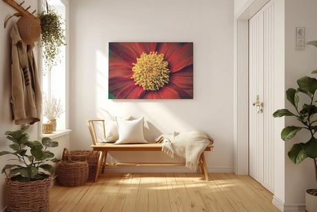 Sinus Art Wandbild 120x80cm Großaufnahme einer roten Blüte mit leuchtend gelbem Zentrum – naturstark und markant