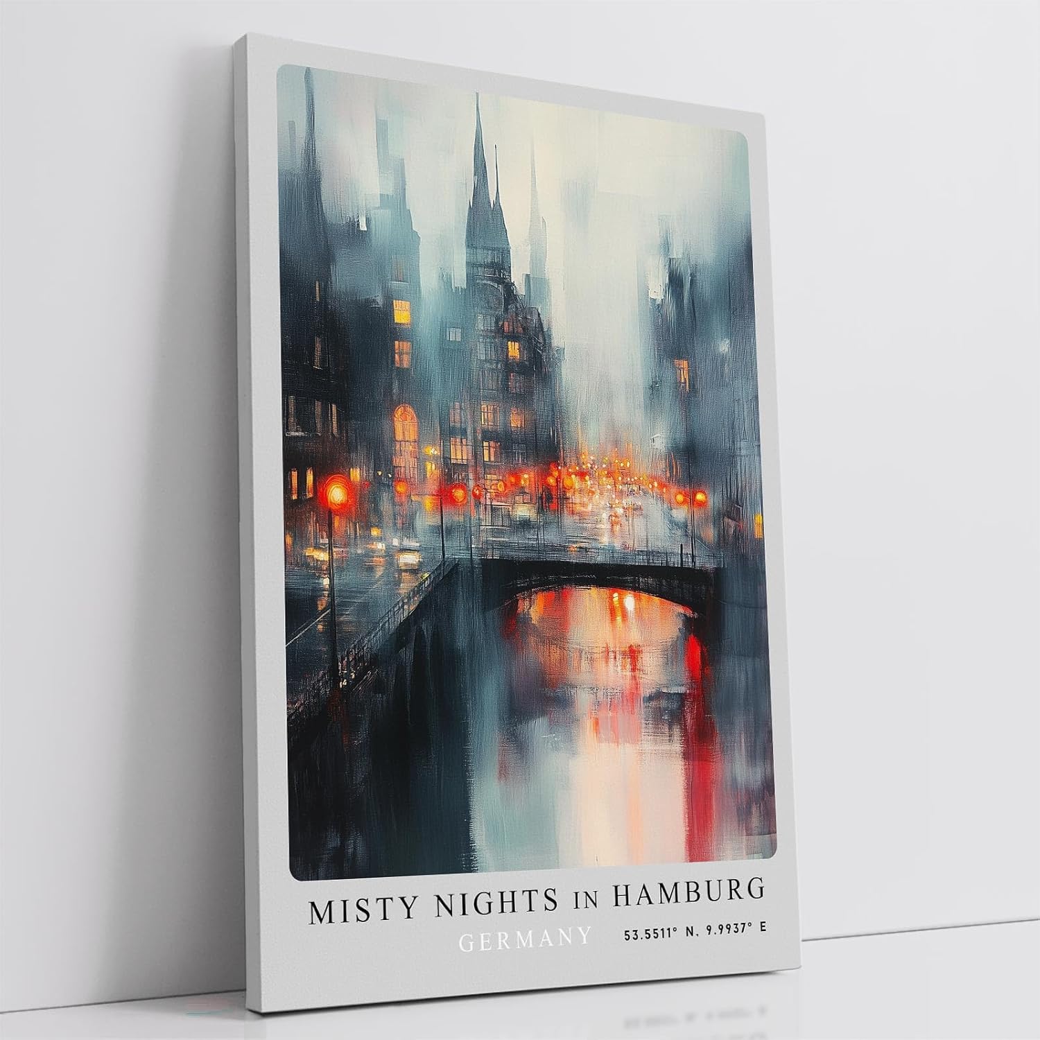 Paul Sinus Leinwandbild 60x90cm Misty Nights in Hamburg – Stimmungsvolle Stadtansicht mit nebelverhangenen Gebäuden, leuchtenden Straßenlichtern