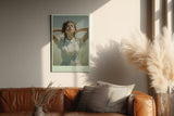 Paul Sinus Wandbild in 40x60cm Warmth and Stillness – Strahlendes Porträt einer jungen Frau im Sonnenlicht, moderne Bilder in sanften Naturtönen, sommerlich und beruhigend