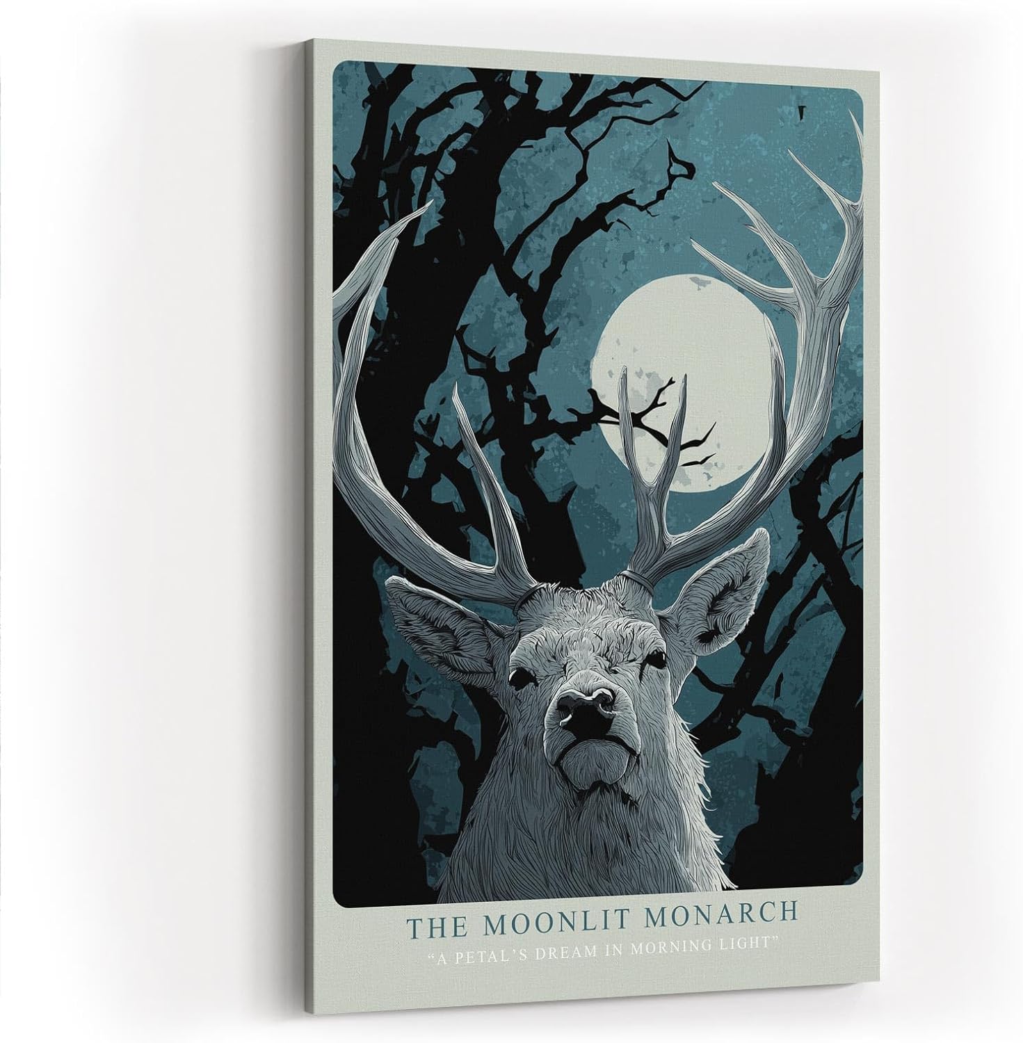 Paul Sinus Wandbild in 40x60cm The Moonlit Monarch – stolzer Hirsch unter dem Mondlicht, kunstvolle Waldillustration in tiefen Blautönen