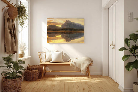 Sinus Art Wandbild 120x80cm Bergmassiv spiegelt sich im ruhigen See – warm, still und kraftvoll zugleich