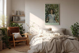 Paul Sinus Wandbild in 40x60cm Touch of Heaven – Sommerliches Porträt einer Frau im weißen Kleid, liegend in einem Meer aus weißen Blumen