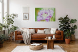 Sinus Art Wandbild 120x80cm Filigrane Cyclamenblüten in Rosa und Flieder vor weichem grünem Hintergrund